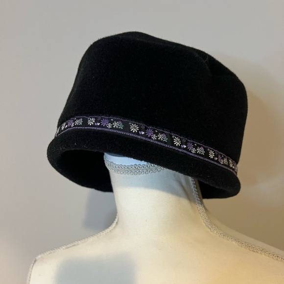 LL Bean Fleece Cossack Pillbox Fleece Winter Hat Beanie Womens S/M Ribbon Trim - Picture 1 of 2